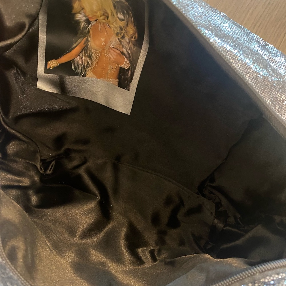 Vintage Victoria’s Secret shimmer bag - Picture 6 of 6